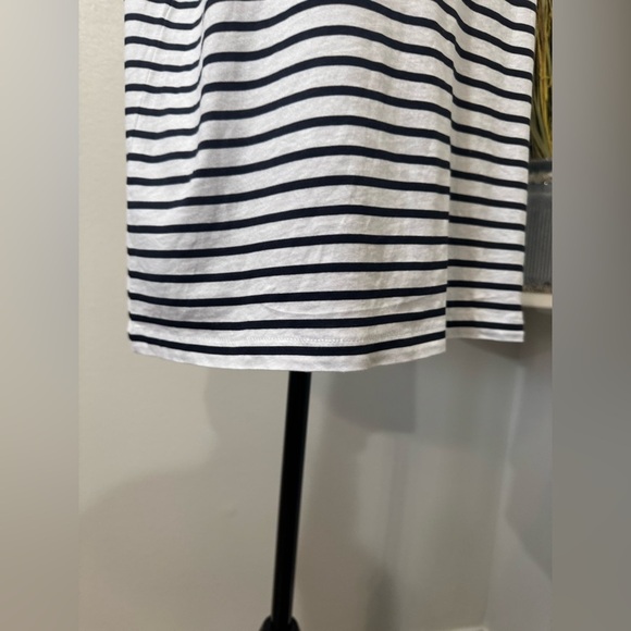 H&M Black and White striped Short Sleeve Spring/Summer pull over Top Size Medium - Picture 6 of 9